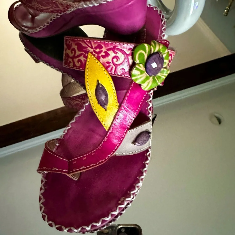 Gorgeous all genuine leather sandals! - Picture 1 of 5